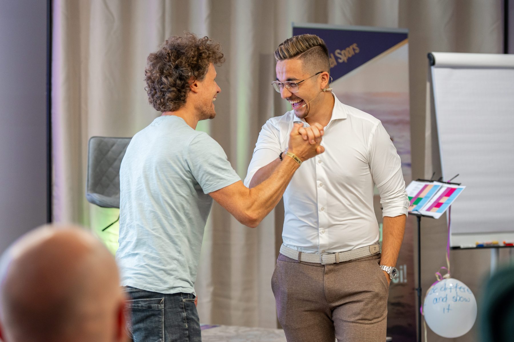 Manuel Spors mit Kunden